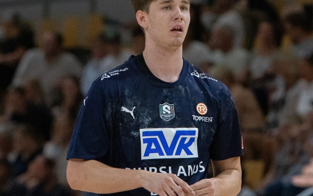 KOM TÆTTERE PÅ: FREDERIK ARNOLDSEN