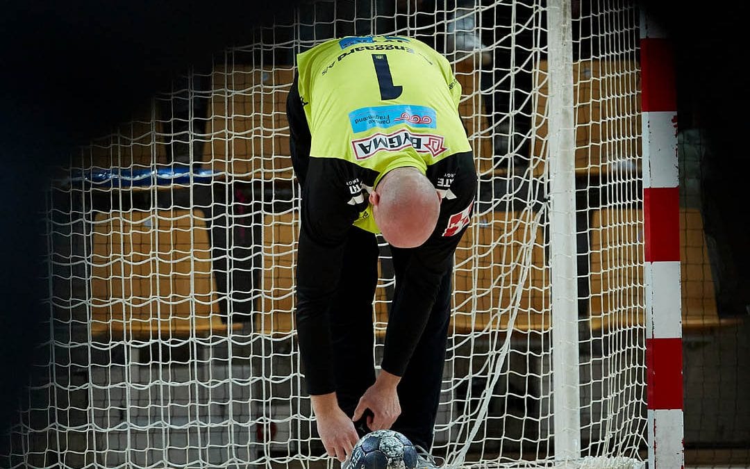 NEDERLAG EFTER EN MÅLRIG KAMP I GUDME
