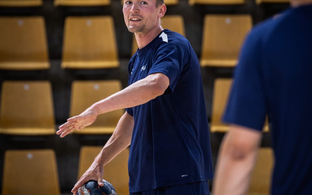 SAH TAGER AFSKED MED LARS SKAARUP