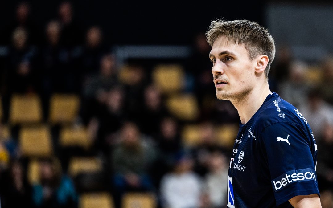 SAH forlænger med topscorer