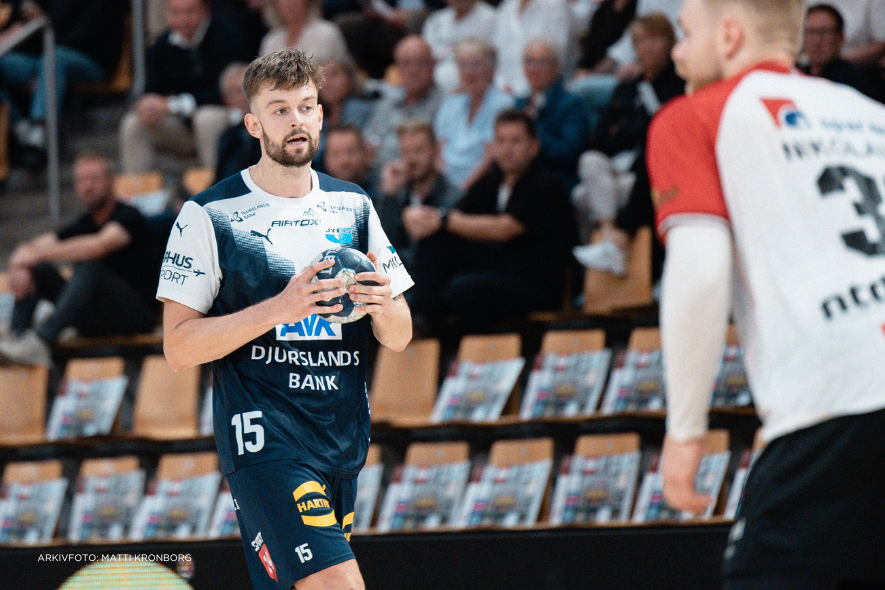 SAH KLAR TIL VIGTIG UDEBANE DUEL MOD HØJ ELITE