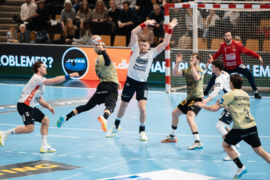 RETUROPGØR VENTER I FLENSBORG