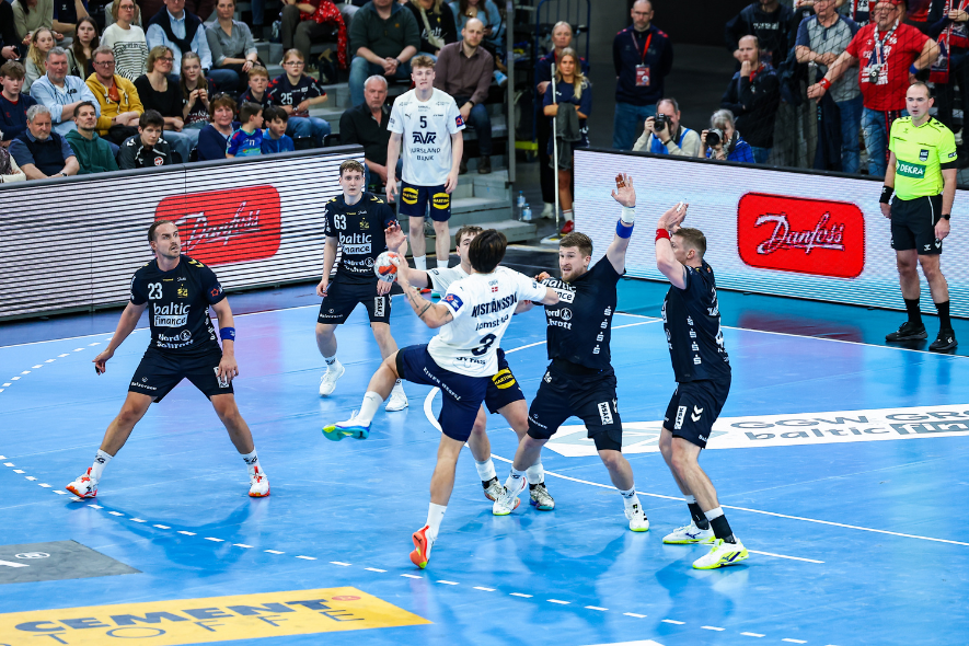 UAGJORT MED SG FLENSBURG-HANDEWITT OG DERMED ER SAH UDE AF EHF EUROPEAN LEAGUE